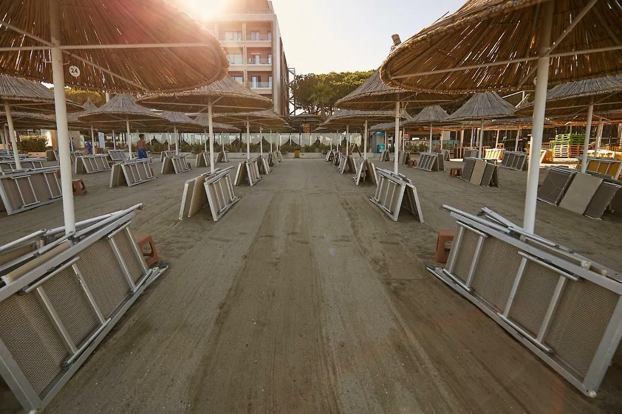 Eter Hotel Golem
