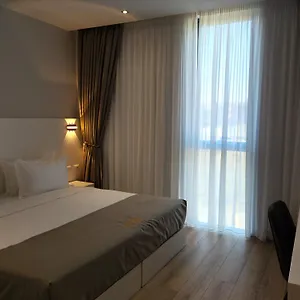 Metro Terminal Hotel Tirana