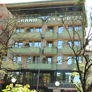 **** Hotel Grand & Albania