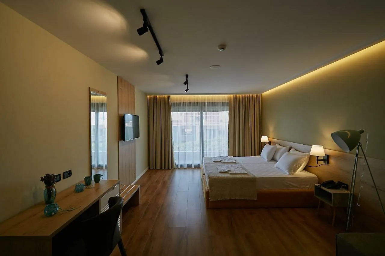Eter Hotel Golem